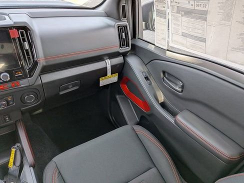 New 2026 Nissan Frontier PRO-4X w/ Pro-4x Convenience Package image 13