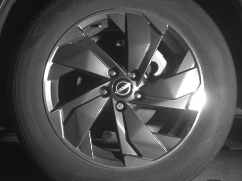 Used 2025 Nissan Rogue SV image 14