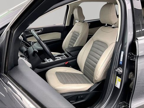 Certified 2022 Ford Edge SEL w/ Sport Appearance Package AWD/4WD image 25