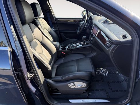 Used 2022 Porsche Macan S image 19