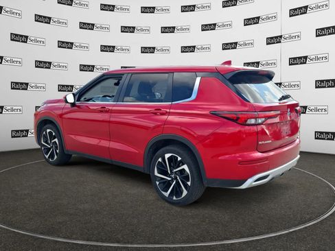 Used 2024 Mitsubishi Outlander SE image 4