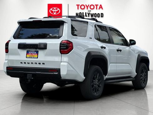 New 2026 Toyota 4Runner SR5 RWD image 4