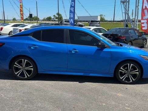 Used 2022 Nissan Sentra SR w/ Trunk Package FWD image 8