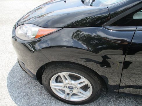 Used 2019 Ford Fiesta SE FWD image 13