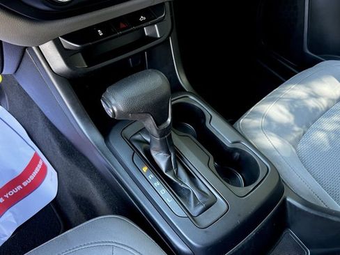 Used 2020 Chevrolet Colorado W/T w/ WT Convenience Package image 38