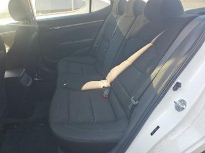 Used 2020 Hyundai Elantra SE w/ Cargo Package (C1) FWD image 16
