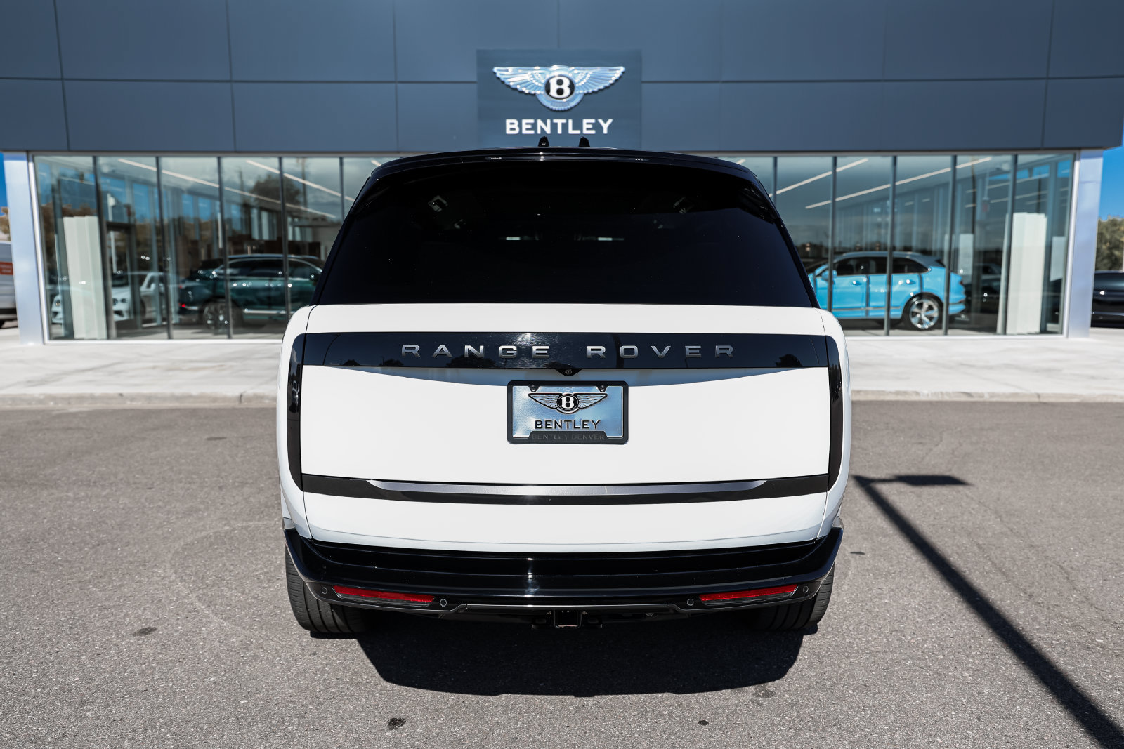 Used 2025 Land Rover Range Rover Long Wheelbase Autobiography AWD/4WD image 11