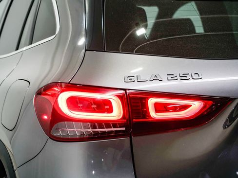 Used 2023 Mercedes-Benz GLA 250 image 9