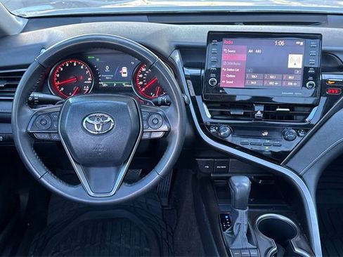 Used 2023 Toyota Camry XSE image 14