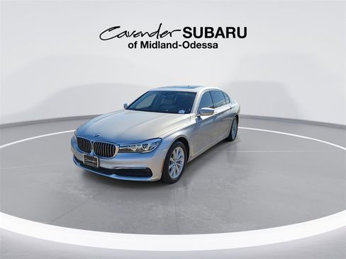 Used 2019 BMW 740i xDrive w/ Executive Package image 3