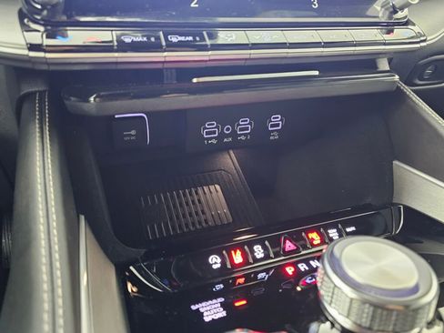 New 2026 Jeep Grand Wagoneer L Limited w/ Rear Seat Video Group I image 30