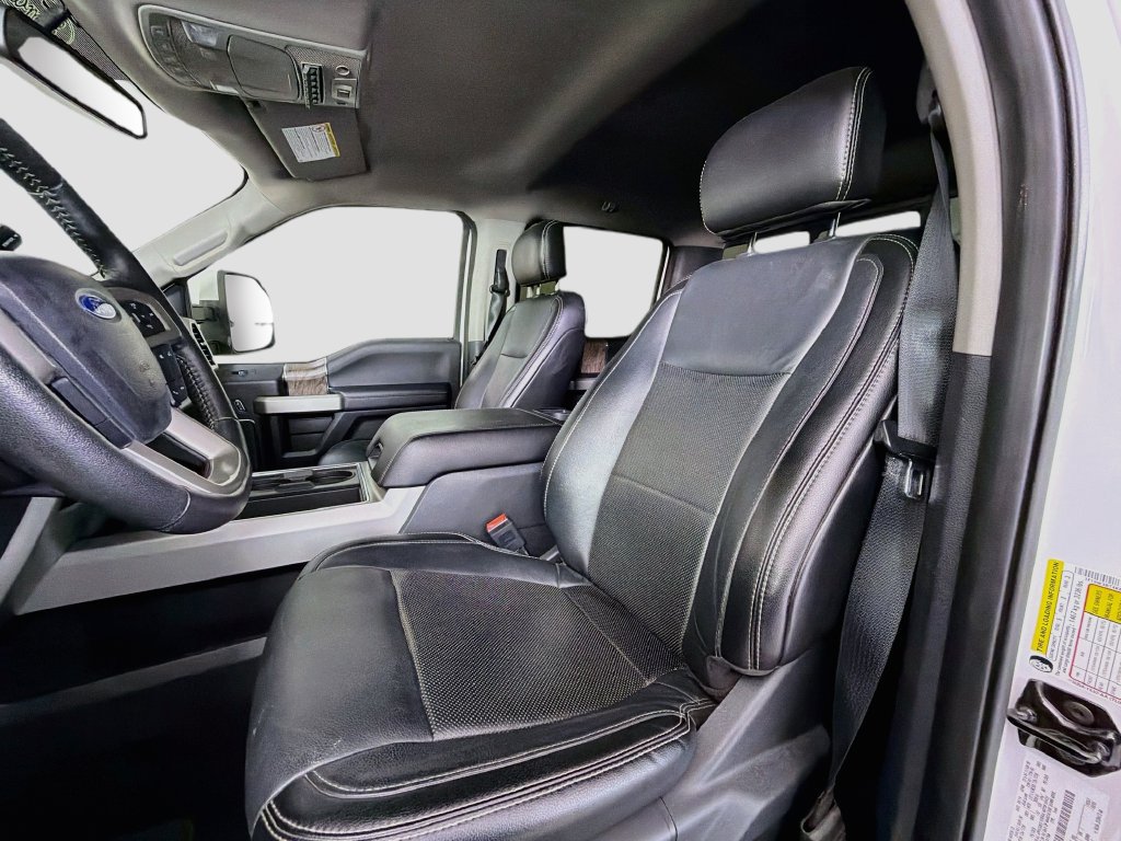 Used 2019 Ford F350 Lariat w/ Lariat Value Package AWD/4WD image 14