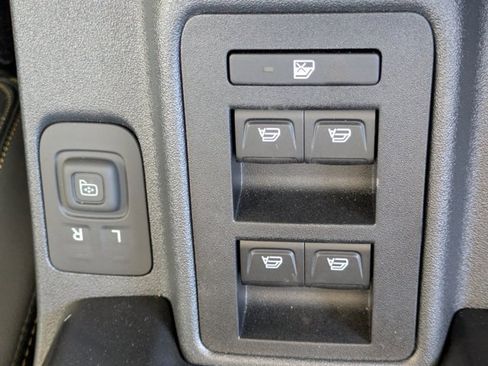 New 2025 Ford Bronco Badlands image 23