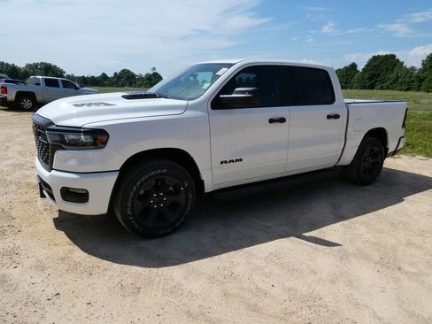 New 2026 RAM 1500 Express AWD/4WD image 8