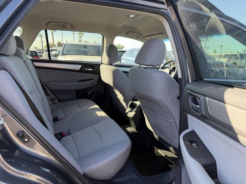 Used 2018 Subaru Outback 2.5i Premium image 28