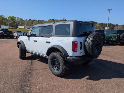 New 2026 Ford Bronco Big Bend w/ Black Diamond Package image 6