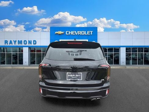 Certified 2025 Kia Telluride AWD image 4