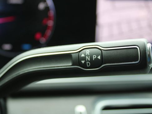 Used 2024 Mercedes-Benz GLE 350 4MATIC image 35