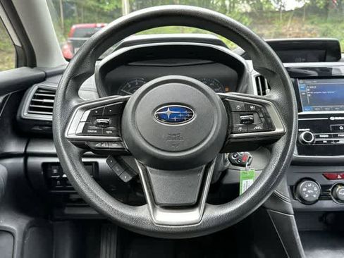 Used 2017 Subaru Impreza 2.0i Premium AWD/4WD image 8