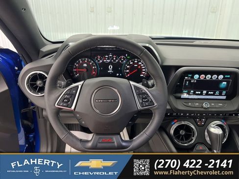 Used 2018 Chevrolet Camaro SS RWD image 23