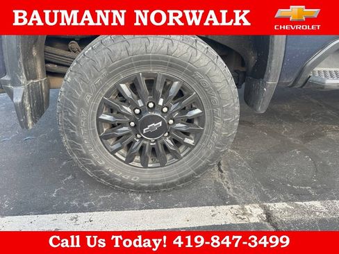 Used 2021 Chevrolet Silverado 2500 LT w/ Z71 Sport Edition AWD/4WD image 12