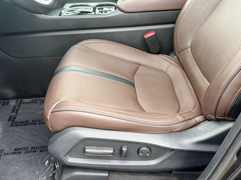 Used 2023 Honda Pilot Elite image 21