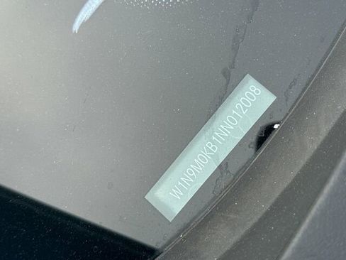 Used 2022 Mercedes-Benz EQB 300 4MATIC w/ Exclusive Package image 3