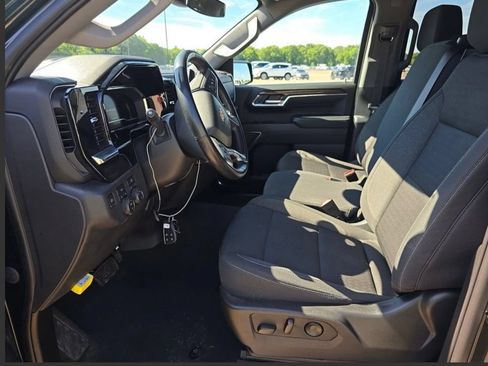 Used 2023 Chevrolet Silverado 1500 LT AWD/4WD image 7