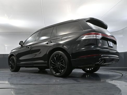 Used 2025 Lincoln Aviator Reserve w/ Jet Appearance Package image 60