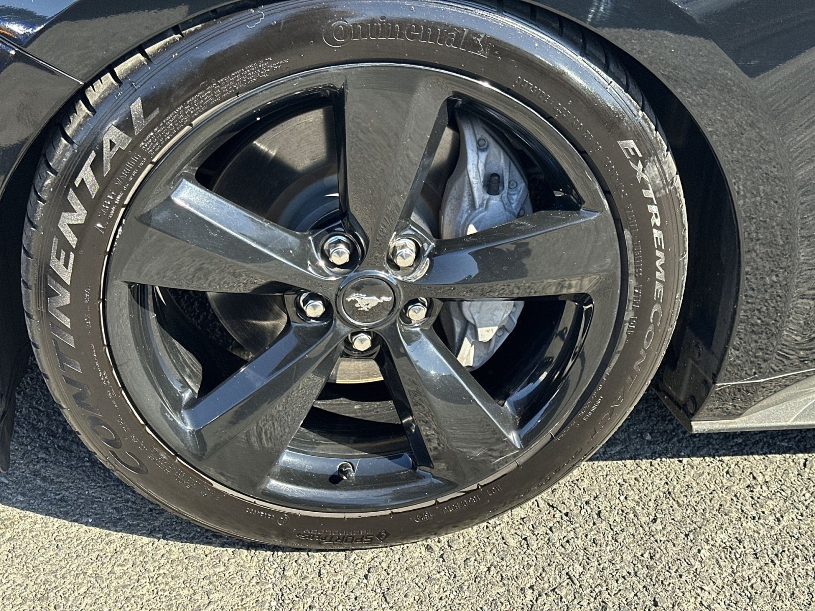 Used 2021 Ford Mustang GT Premium w/ Black Accent Package RWD image 13