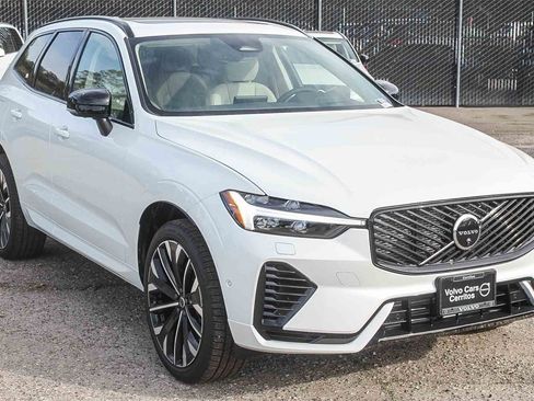 New 2026 Volvo XC60 T8 Ultra w/ Protection Package Premier image 3