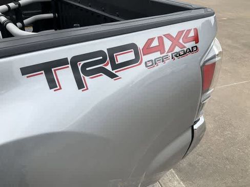 Used 2023 Toyota Tacoma TRD Off-Road image 11