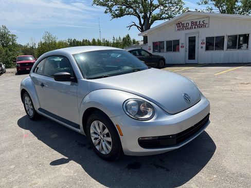 Used 2014 Volkswagen Beetle 1.8T FWD image 3