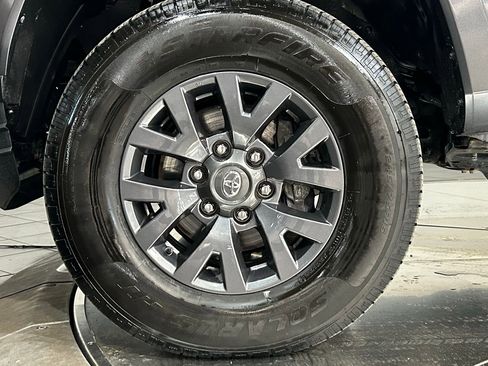 Used 2023 Toyota Tacoma SR5 AWD/4WD image 22