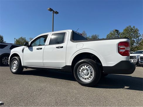 New 2025 Ford Maverick XL image 4