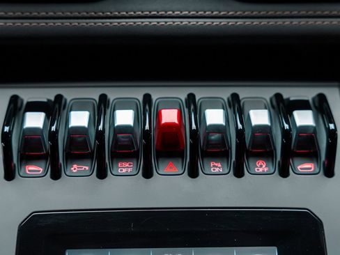 Used 2021 Lamborghini Huracan EVO RWD image 62