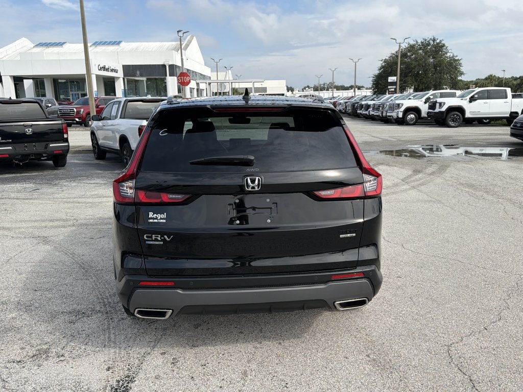 Used 2024 Honda CR-V Sport Touring image 5