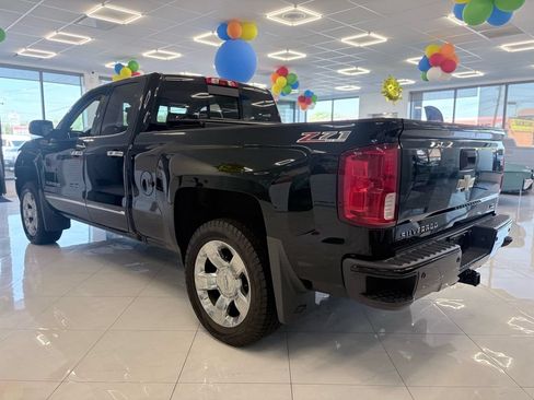 Used 2017 Chevrolet Silverado 1500 LTZ Z71 w/ LTZ Plus Package AWD/4WD image 10