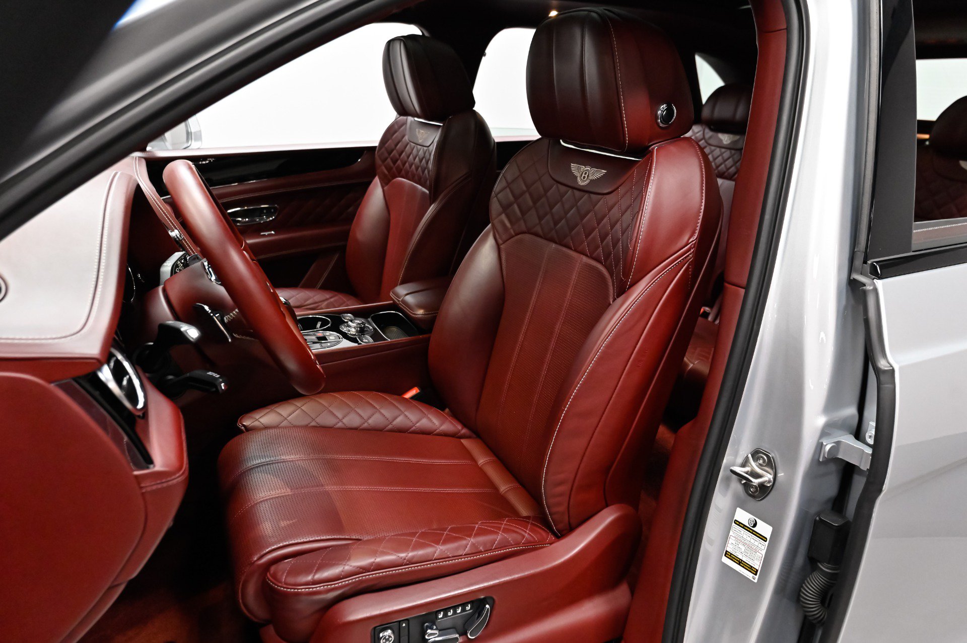 Used 2019 Bentley Bentayga AWD/4WD image 6