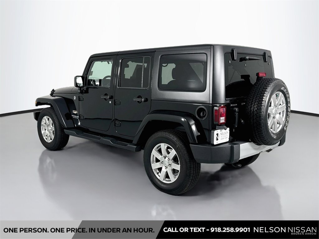 Used 2015 Jeep Wrangler Unlimited Sahara AWD/4WD image 7