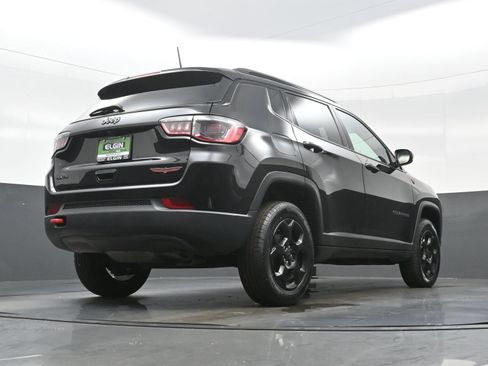Used 2022 Jeep Compass Trailhawk w/ Sun and Sound Group AWD/4WD image 35