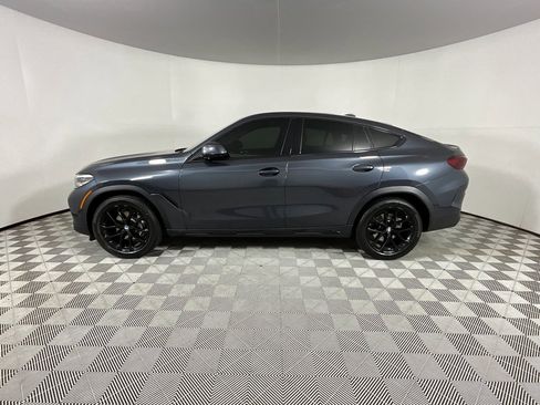 Used 2022 BMW X6 xDrive40i w/ Premium Package image 2