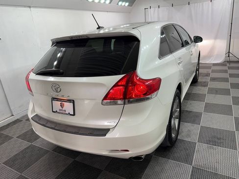 Used 2010 Toyota Venza AWD image 3