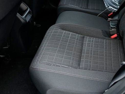 New 2026 Honda HR-V LX image 31