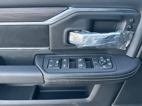 New 2027 RAM 3500 Laramie w/ Night Edition AWD/4WD image 10