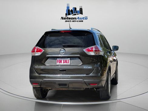 Used 2016 Nissan Rogue SV image 4