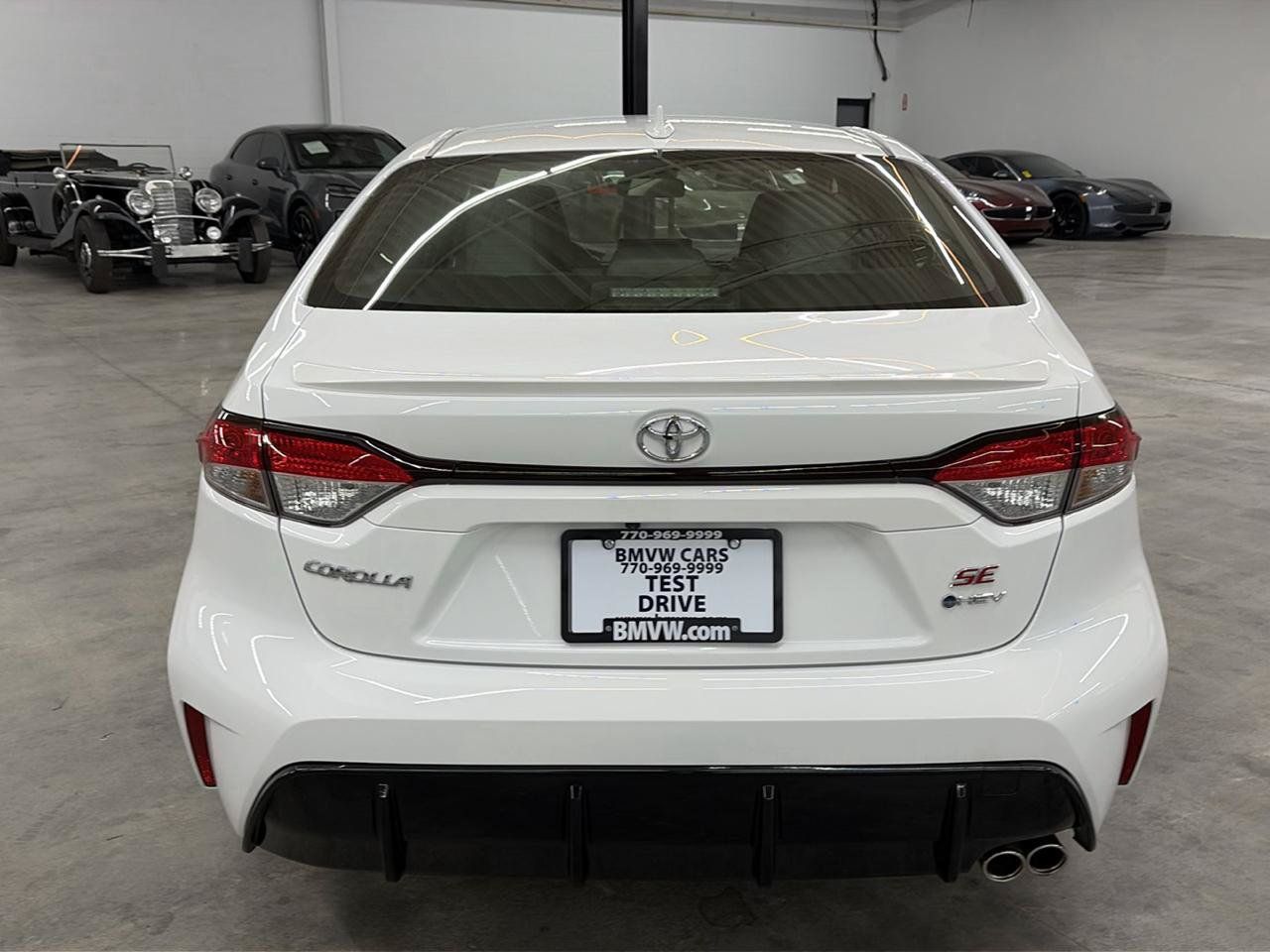 Used 2026 Toyota Corolla SE FWD image 9