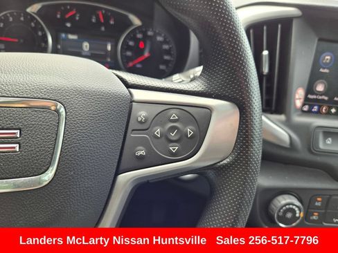 Used 2024 GMC Terrain SLE AWD/4WD image 23