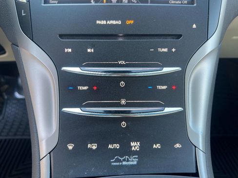 Used 2015 Lincoln MKZ Hybrid w/ Equipment Group 202A Reserve image 28