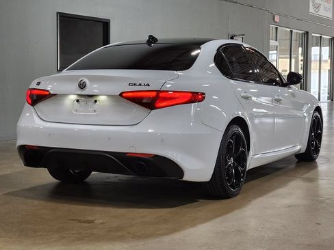 Used 2019 Alfa Romeo Giulia AWD w/ Quick Order Package 22J Sport image 8